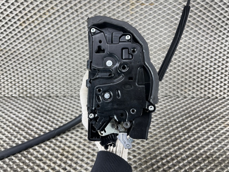 Замок двери Land Rover Range Rover Sport (L461, 2024г.)