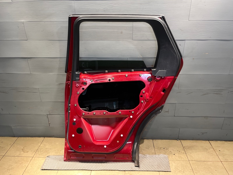 Дверь Land Rover Discovery Sport (L550, 2020г.)