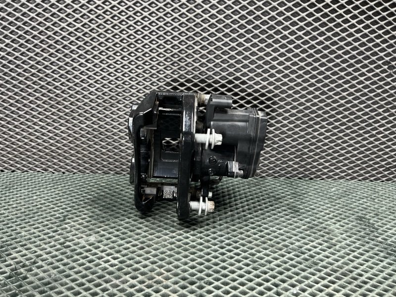 Суппорт тормозной Land Rover Range Rover Sport (L461, 2025г.)