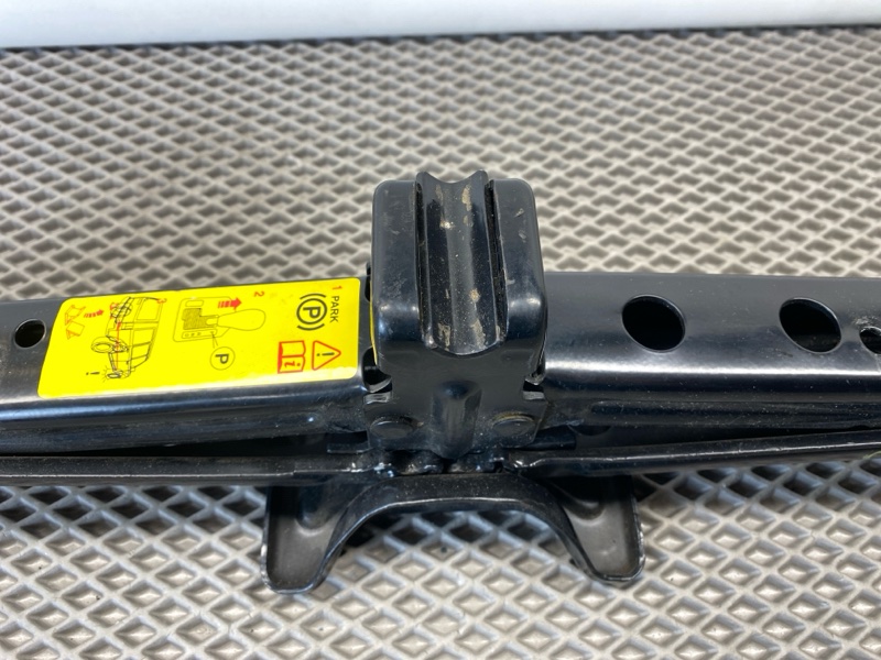 Домкрат Land Rover Range Rover (L322, 2010г.)