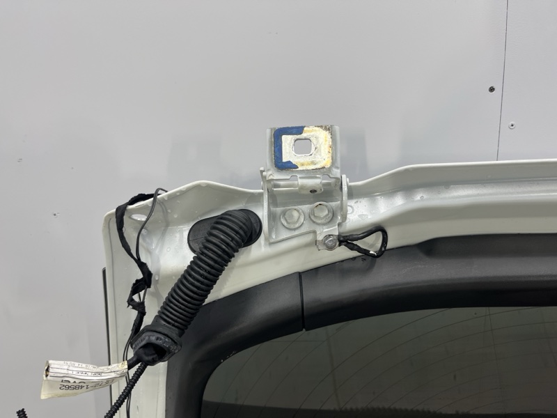 Крышка багажника Land Rover Discovery Sport (L550, 2016г.)