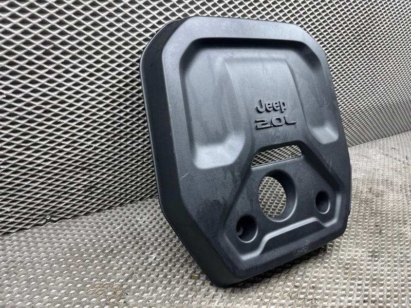 Декоративная крышка двигателя Jeep Wrangler (JL, 2025г.)