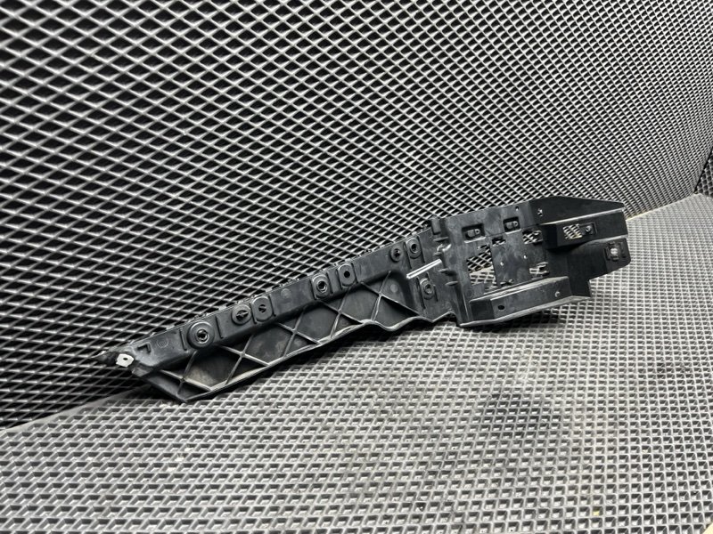 Кронштейн бампера Land Rover Range Rover Sport (L494, 2020г.)