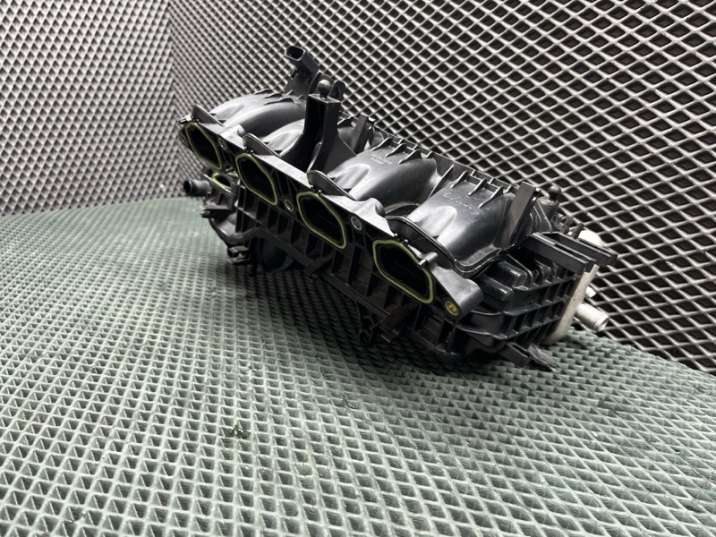 Впускной коллектор Volkswagen Tiguan (MK2, 2018г.)