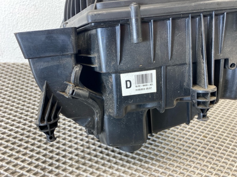 Корпус воздушного фильтра Land Rover Range Rover Evoque (L538, 2013г.)