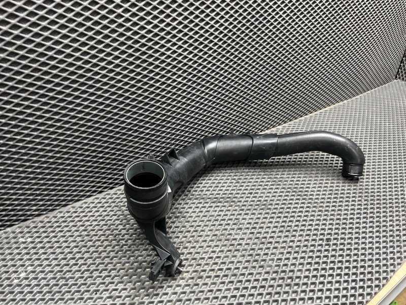 Патрубок интеркулера Volkswagen Tiguan (MBQ, 2023г.)