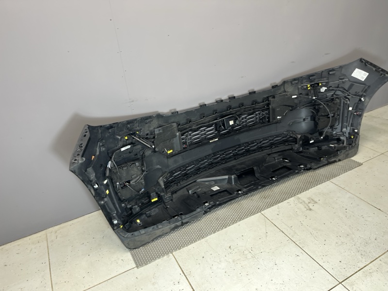 Бампер Land Rover Range Rover Sport (L461, 2025г.)