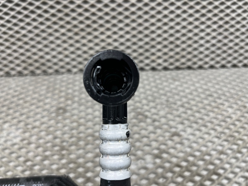 Трубка охлаждения АКПП Land Rover Range Rover Sport (L461, 2024г.)
