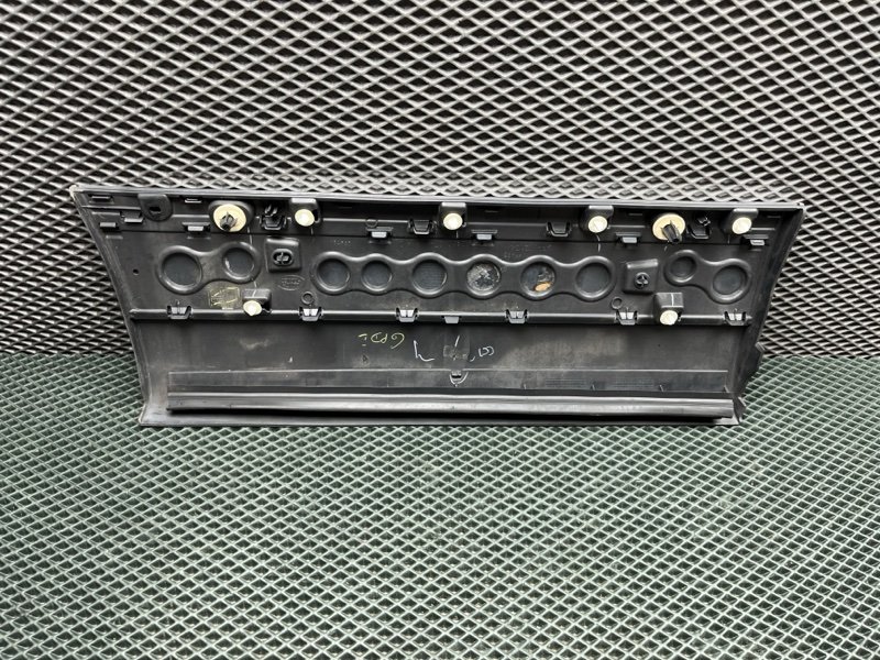 Молдинг двери Land Rover Range Rover (L405, 2016г.)