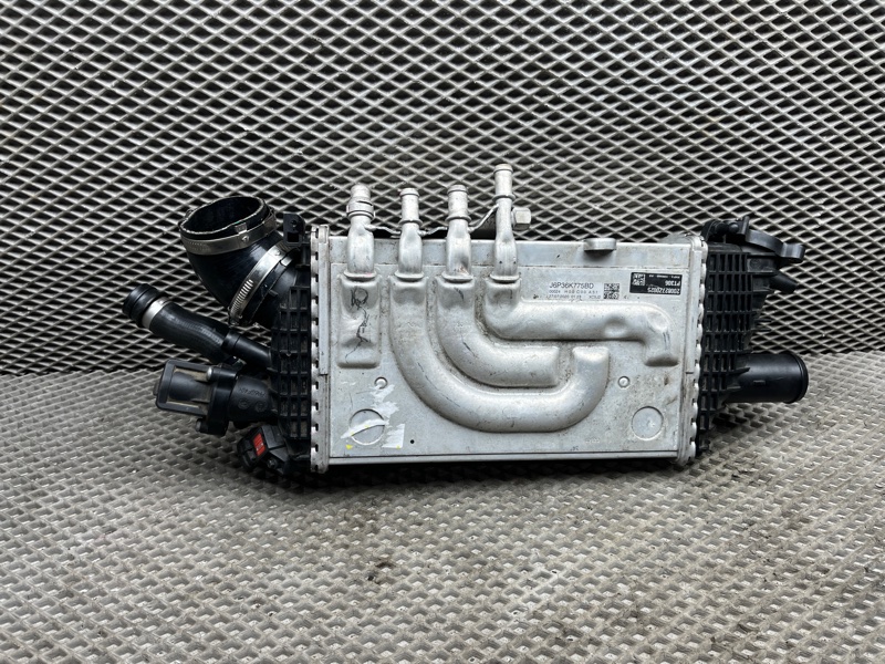 Интеркулер Land Rover Defender (L663, 2020г.)
