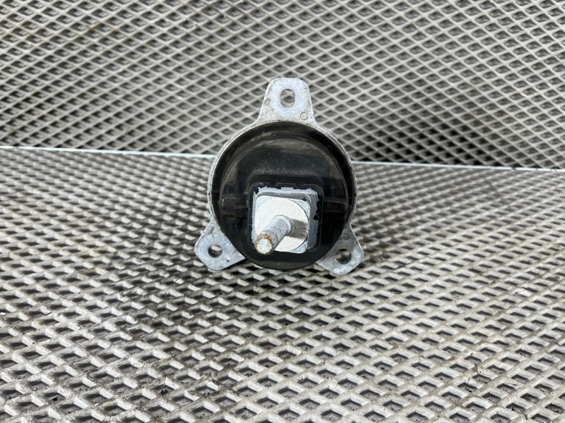 Подушка двигателя Land Rover Range Rover Sport (L461, 2024г.)