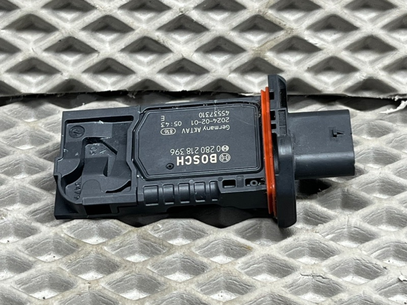 Датчик массового расхода воздуха Land Rover Range Rover Sport (L461, 2024г.)