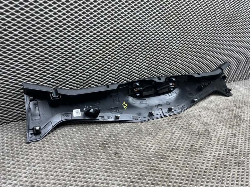 Фонарь салона (плафон) верхний Jeep Wrangler (JL, 2025г.)