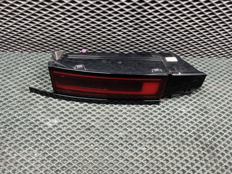 Фонарь Land Rover Range Rover Sport (L461, 2025г.)