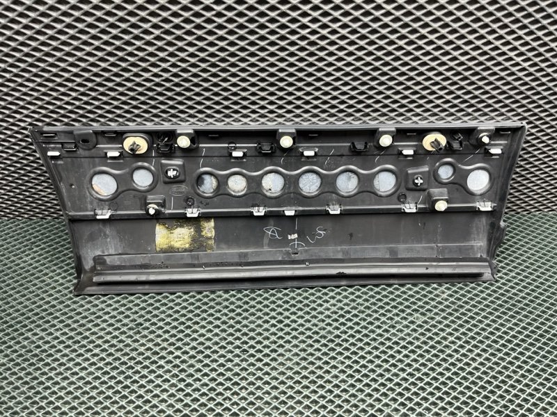 Молдинг двери Land Rover Range Rover (L405, 2016г.)