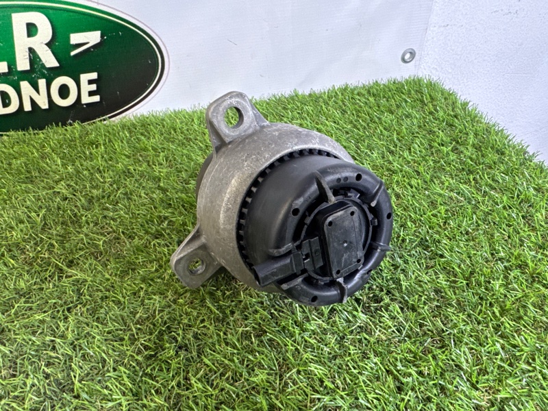 Опора двигателя Land Rover Range Rover Sport (L461, 2023г.)
