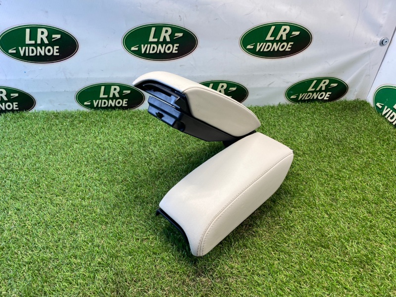 Центральный подлокотник Land Rover Range Rover Velar (L560, 2018г.)