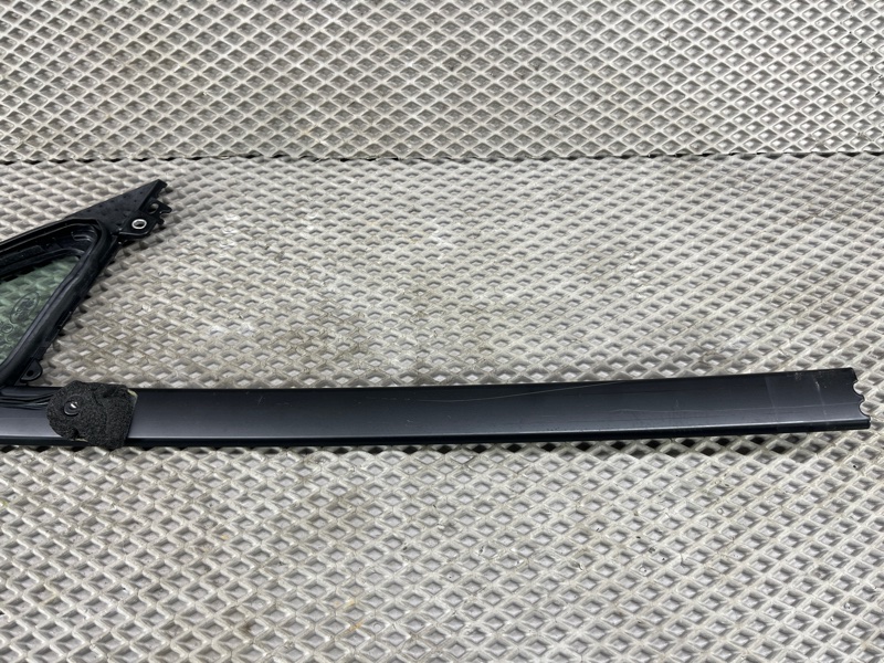 Стекло двери Land Rover Range Rover Sport (L461, 2024г.)