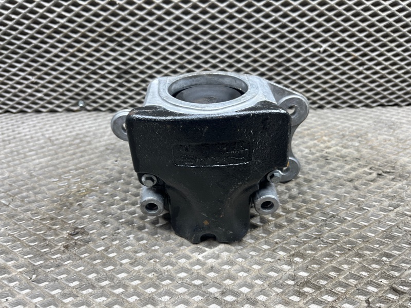 Опора двигателя Land Rover Discovery Sport (L550, 2020г.)