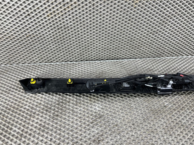 Накладка двери багажника Land Rover Range Rover Sport (L461, 2024г.)