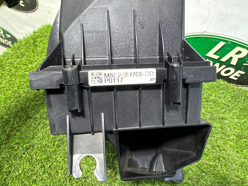 Корпус воздушного фильтра Land Rover Range Rover Sport (L461, 2023г.)
