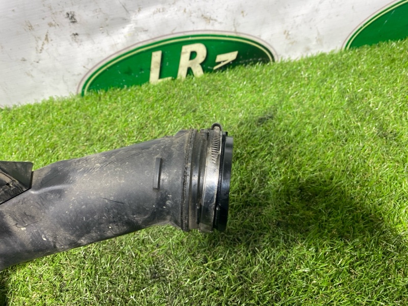 Патрубок впускного коллектора Land Rover Range Rover (L405, 2016г.)