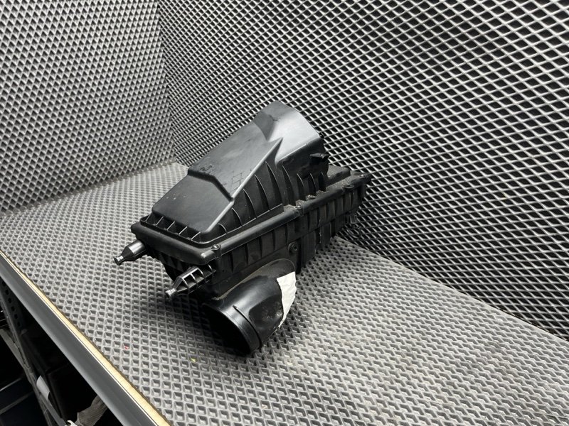 Корпус воздушного фильтра Land Rover Range Rover Sport (L494, 2020г.)
