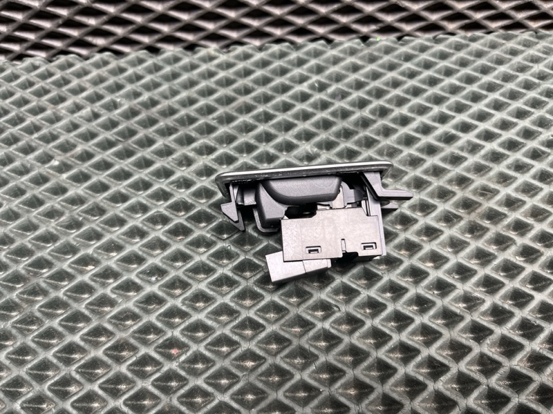 Кнопка стеклоподъемника Land Rover Range Rover (L405, 2019г.)