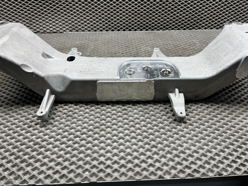 Кронштейн АКПП Land Rover Range Rover Sport (L461, 2024г.)