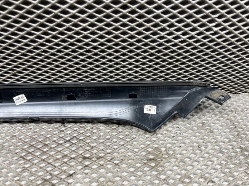 Накладка стойки лобового стекла Land Rover Range Rover Evoque (L538, 2012г.)