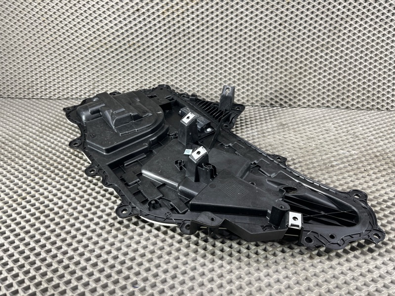 Панель двери Land Rover Range Rover Sport (L461, 2024г.)