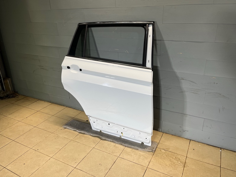 Дверь Volkswagen Tiguan (MBQ, 2023г.)