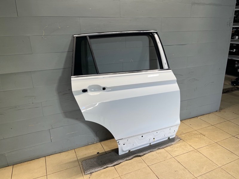 Дверь Volkswagen Tiguan (MBQ, 2023г.)
