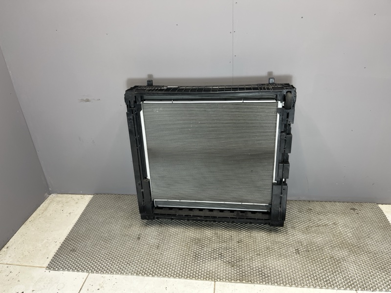 Кассета радиаторов в сборе Land Rover Range Rover Sport (L461, 2025г.)