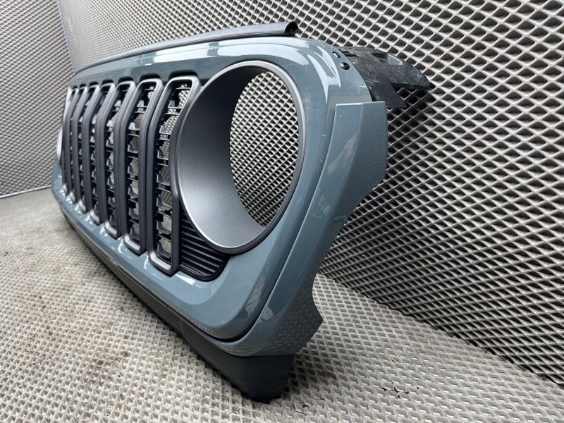 Решетка радиатора Jeep Wrangler (JL, 2025г.)