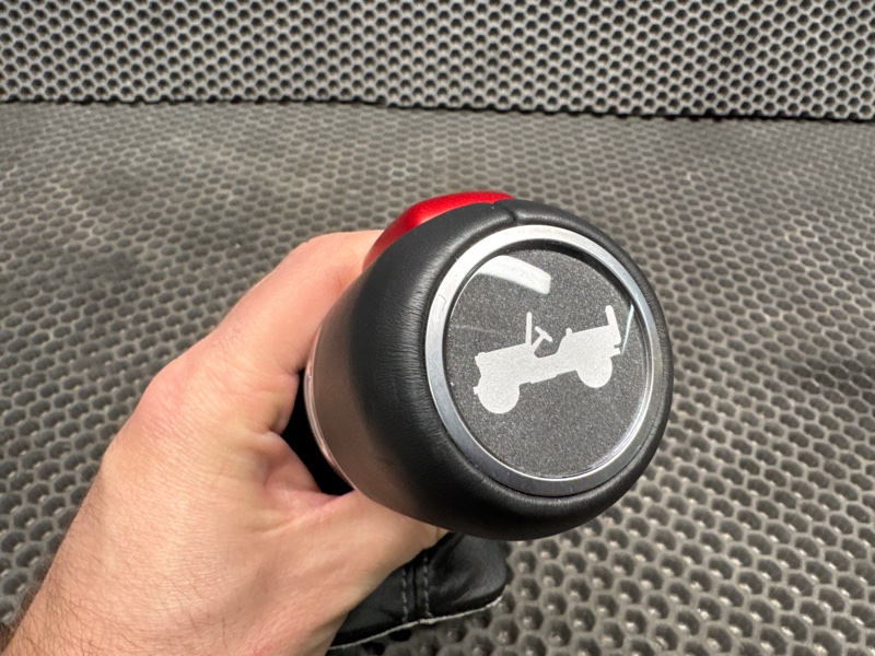 Ручка КПП Jeep Wrangler (JL, 2025г.)