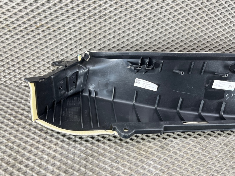 Обшивка салона Land Rover Range Rover Sport (L461, 2024г.)