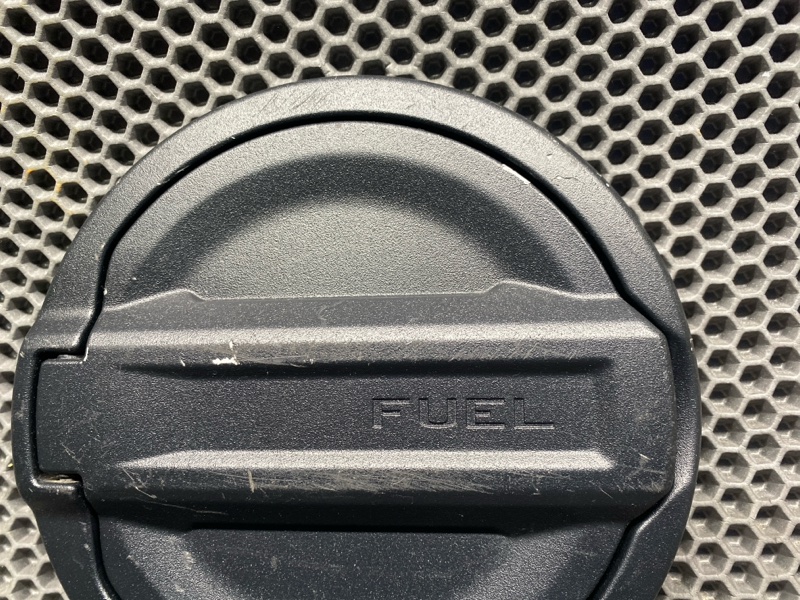 Лючок топливного бака Jeep Wrangler (JL, 2025г.)
