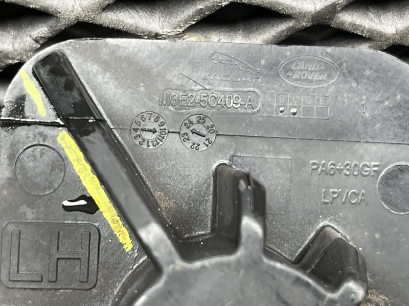 Опора домкрата Land Rover Range Rover Sport (L461, 2025г.)