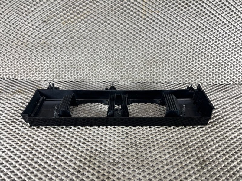 Накладка на фару Land Rover Defender (L663, 2020г.)