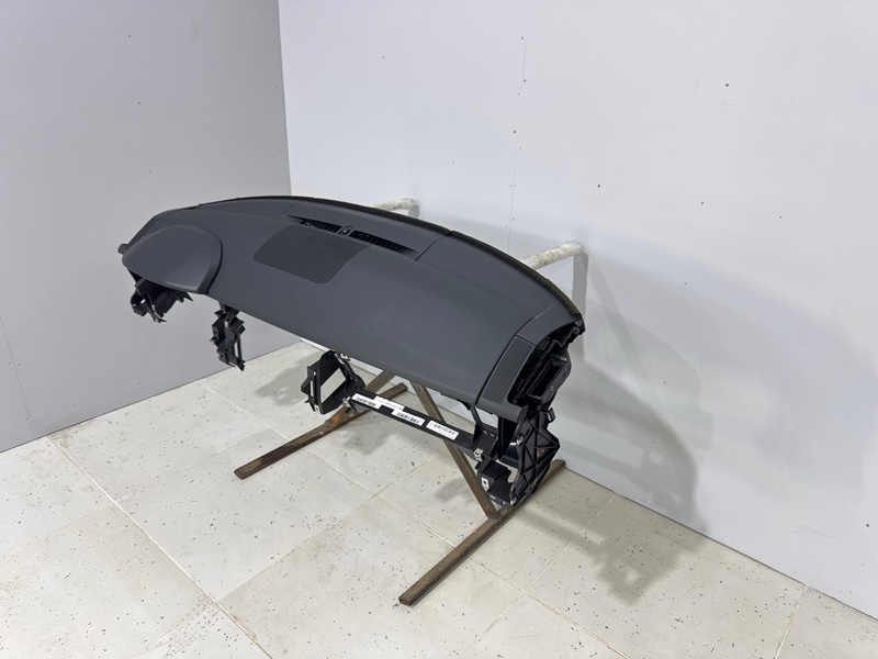 Торпедо Land Rover Range Rover Sport (L494, 2020г.)