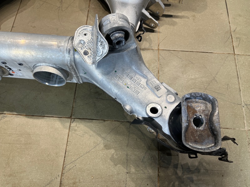 Подрамник Land Rover Range Rover Sport (L461, 2024г.)