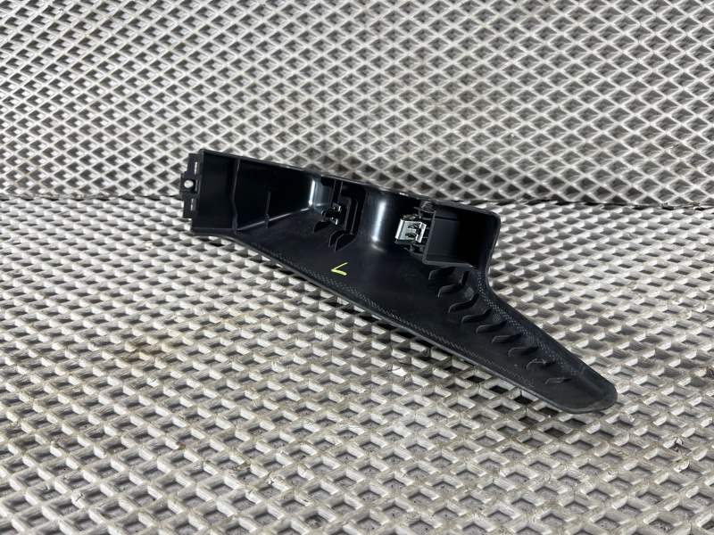 Накладка декоративная салона Land Rover Defender (L663, 2020г.)