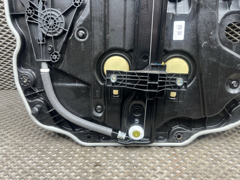 Стеклоподъемник Jeep Wrangler (JL, 2025г.)