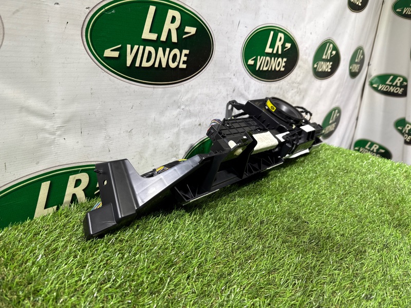 Кронштейн багажника под динамики Land Rover Range Rover (L405, 2020г.)