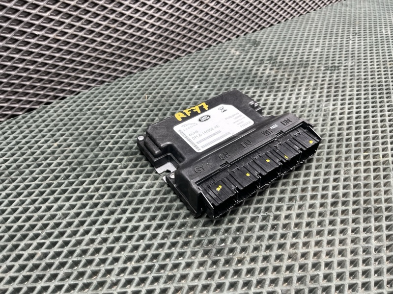 Блок управления пневмоподвеской Land Rover Range Rover Sport (L494, 2015г.)