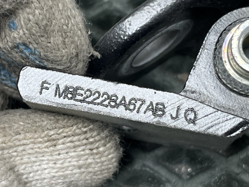 Петля двери Land Rover Range Rover Sport (L461, 2025г.)