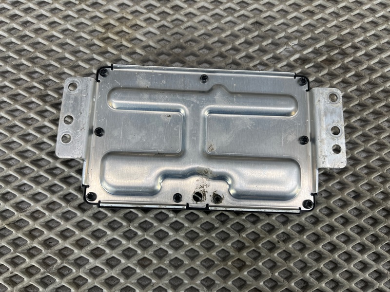 Блок управления редуктором Land Rover Defender (L663, 2020г.)
