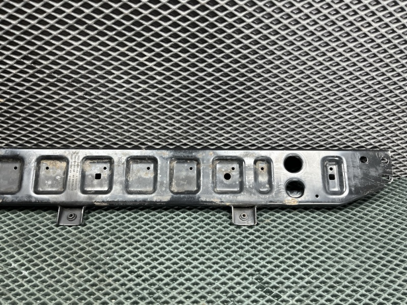 Балка под радиатор Land Rover Range Rover Evoque (L538, 2017г.)