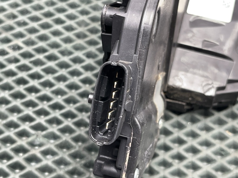 Замок двери Land Rover Range Rover Sport (L494, 2021г.)